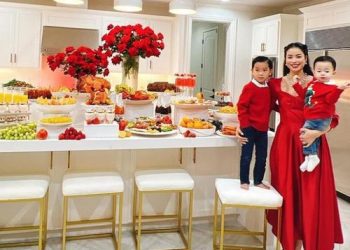 HOA HẬU PHẠM HƯƠNG NHẬN BIỆT THỰ VEN SÔNG TỪ CHỒNG ĐẠI GIA