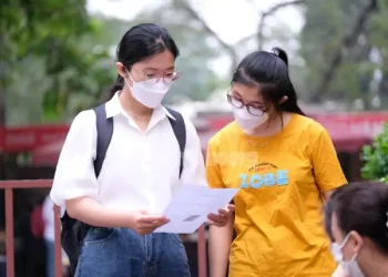 Năm sau, không đỗ đại học sẽ phải học lại cấp 3 không?
