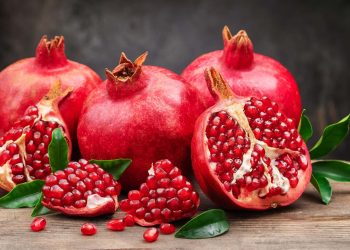 Sử dụng thực phẩm tự nhiên chống nắng từ bên trong